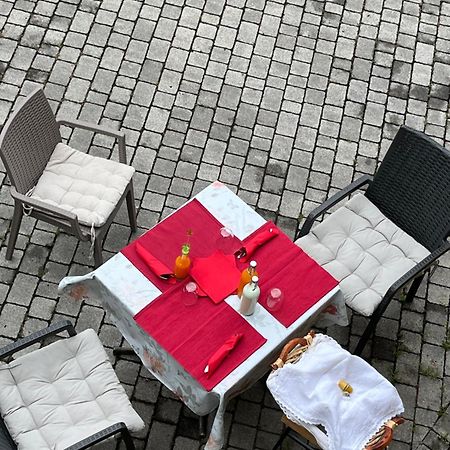 B&B Il Portico Del Conte Bosisio Parini Kültér fotó