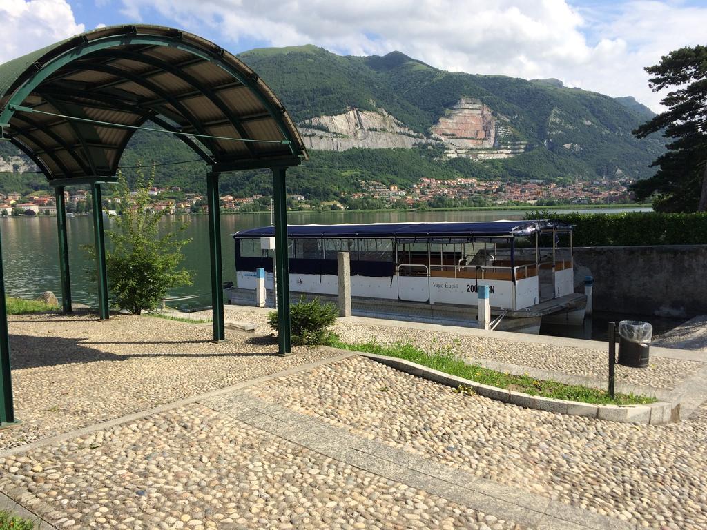 B&B Il Portico Del Conte Bosisio Parini Kültér fotó