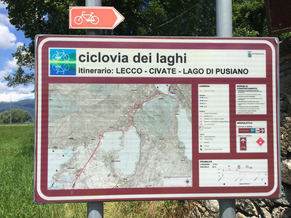 B&B Il Portico Del Conte Bosisio Parini Kültér fotó